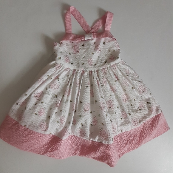 Sold - Picture 1 of 6